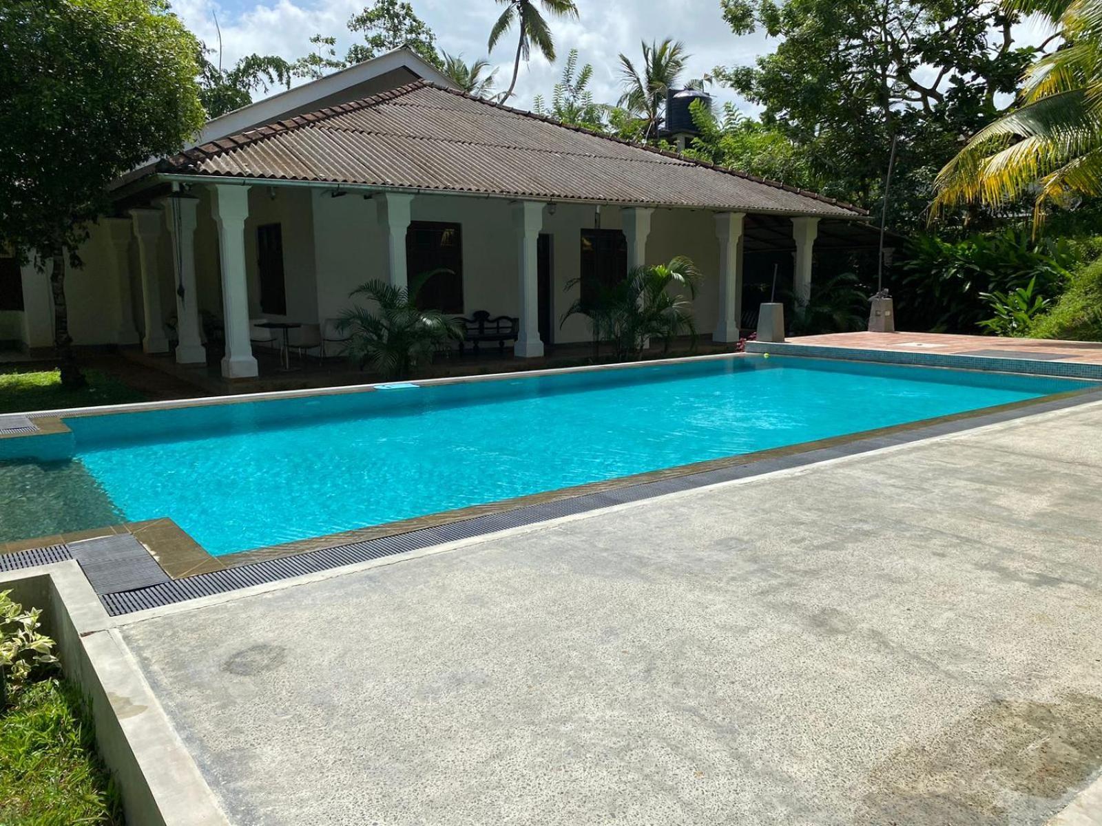 Villa Helvetia Galle Bagian luar foto