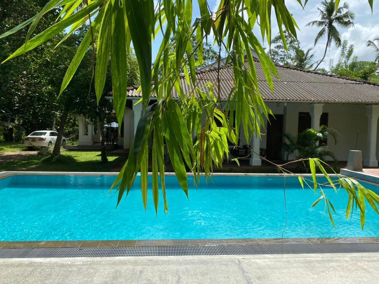 Villa Helvetia Galle Bagian luar foto