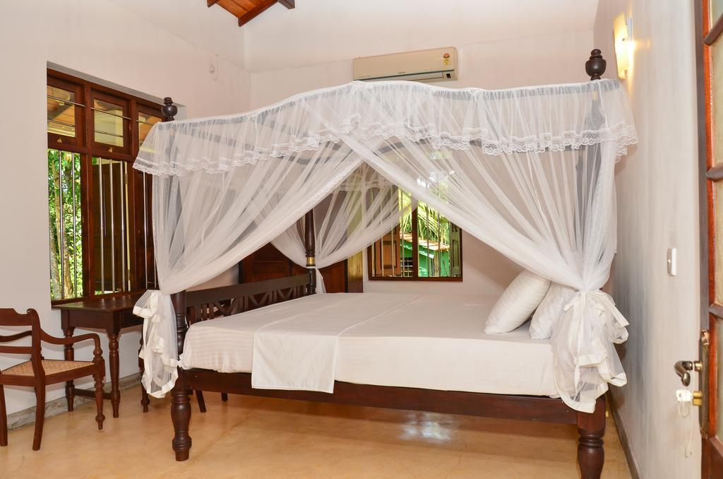 Villa Helvetia Galle Bagian luar foto