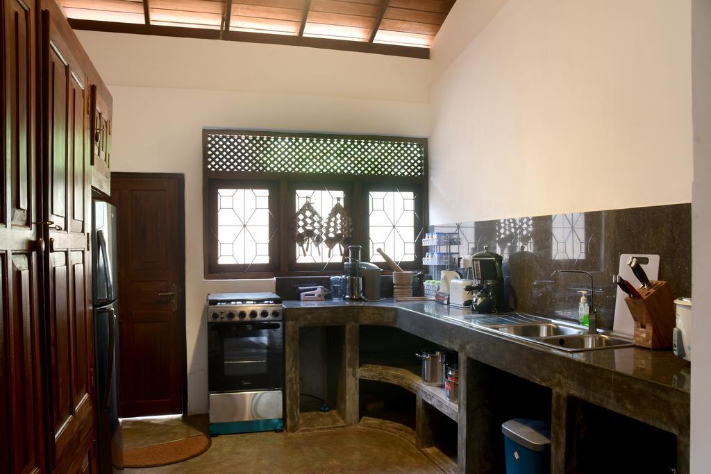 Villa Helvetia Galle Bagian luar foto